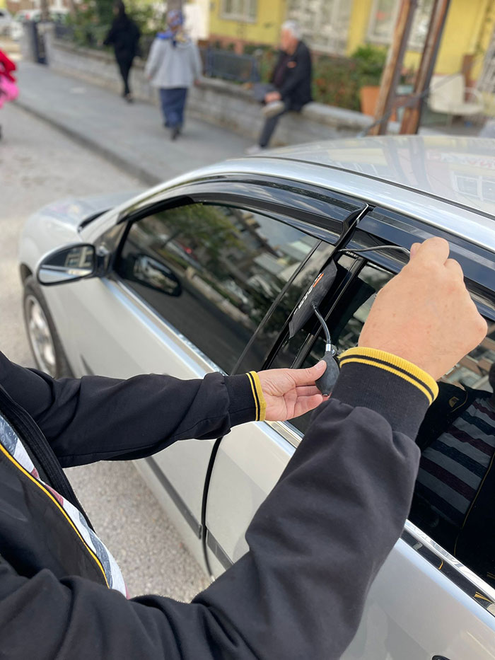 Sahilevleri Oto Kilitçisi